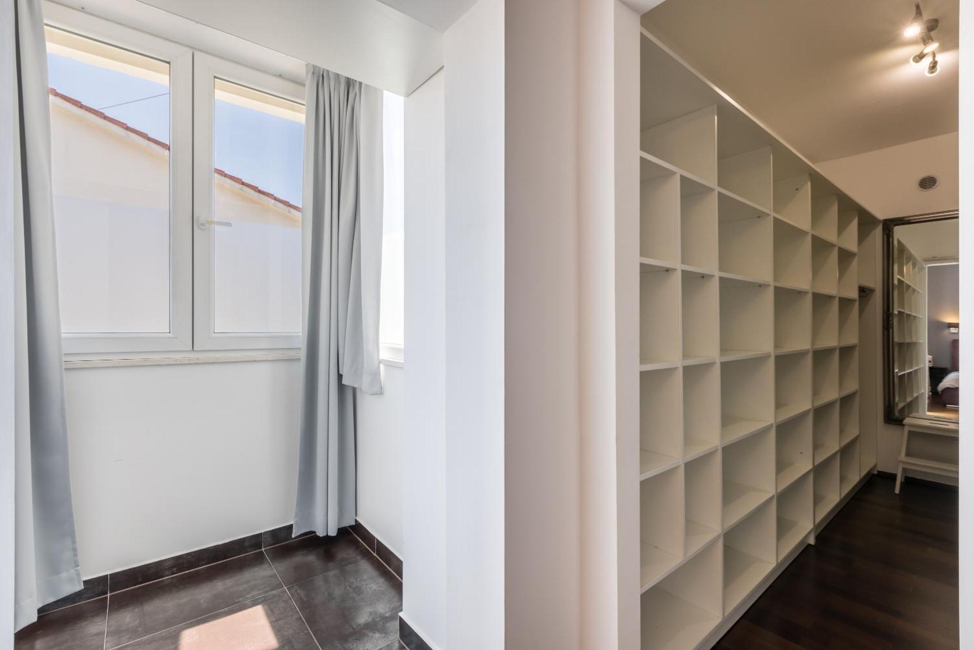 Central Park Apartment With Terrace Split Exterior photo